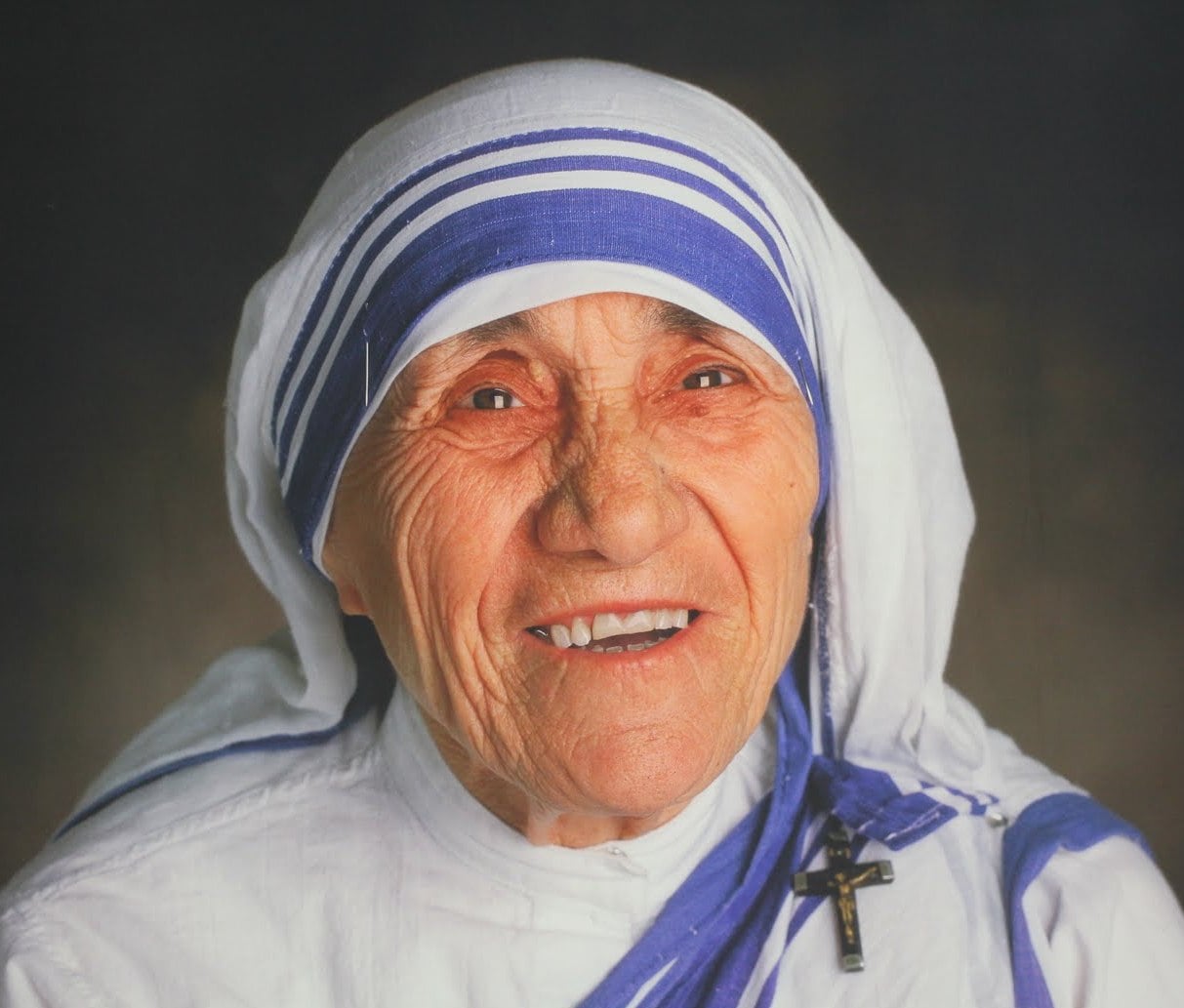 motherteresa-min
